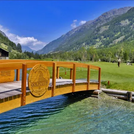 아파트 Moderne Dachwohnung Naehe Zermatt Mit Balkon *