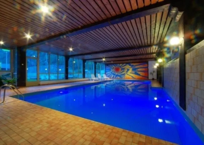 Moderne Dachwohnung Naehe Zermatt Mit Balkon Lägenhet